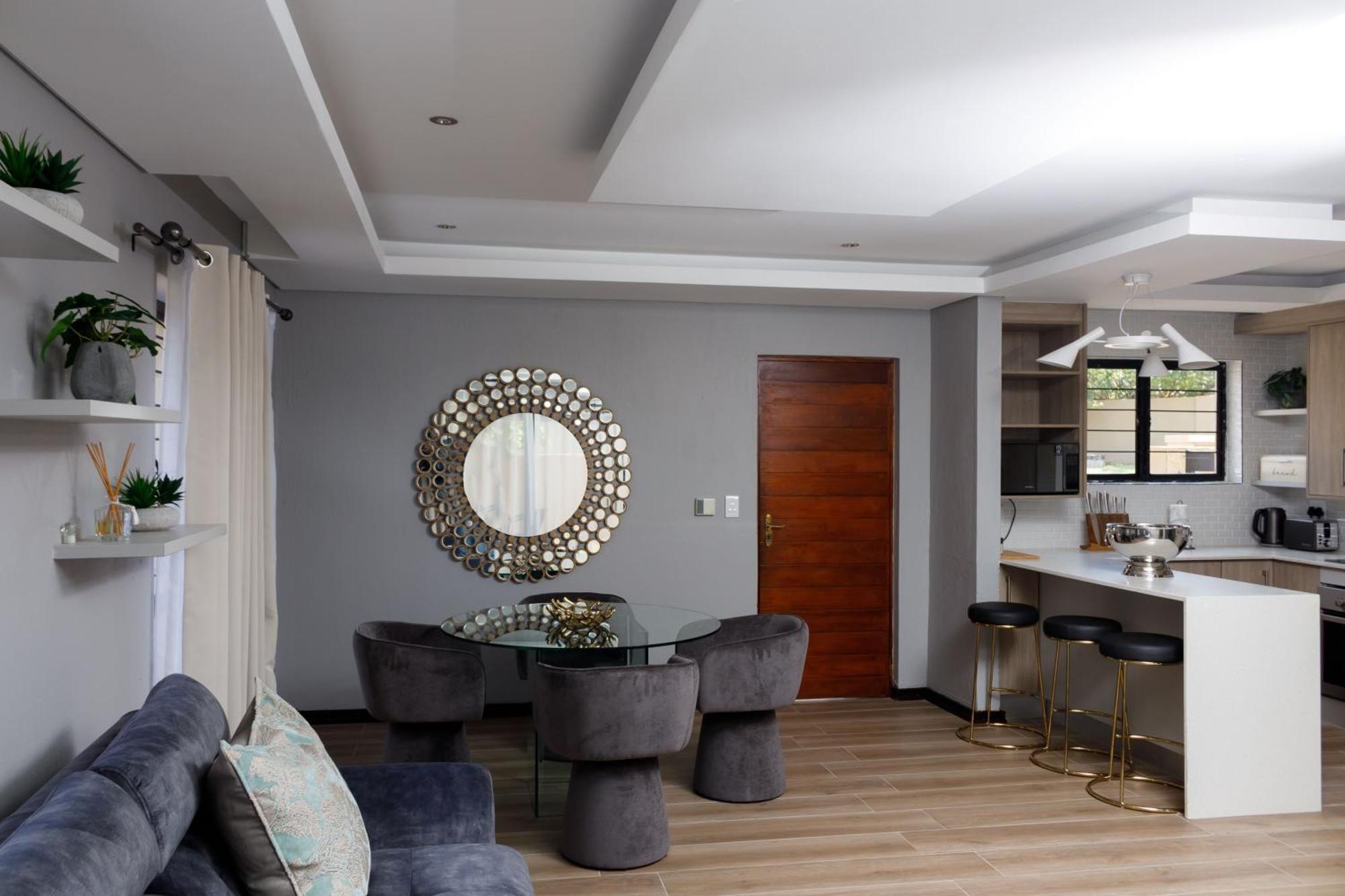 Uptown - Garden Pavillion Villa *